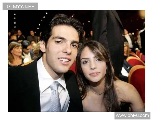 足球明星的私密生活揭秘：他们的爱情与激情故事大公开